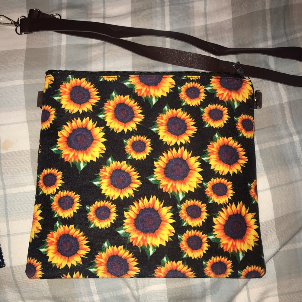 Brand new sunflower cross body purse